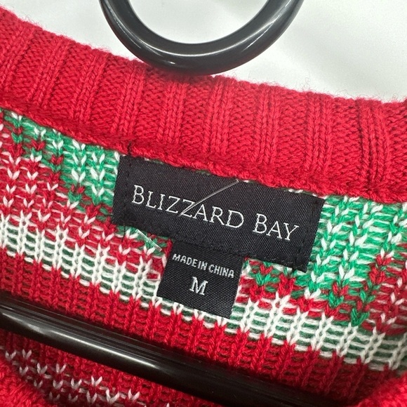 Men's Blizzard Bay Buff Workout Santa Gains Ugly Christmas Sweater - Size M New - Picture 5 of 6